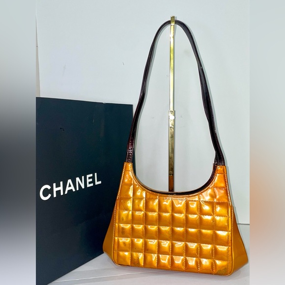 CHANEL Coco Kisslock Chocolate Bar Long handle Shoulder Bag - Picture 2 of 9